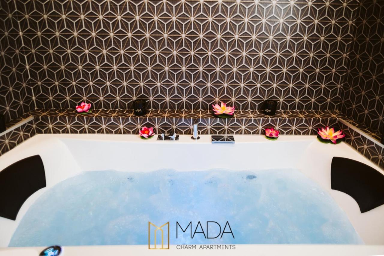 Mada Charm Apartments Jacuzzi Вернацца Екстер'єр фото